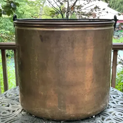 Large Cauldron Style Bucket