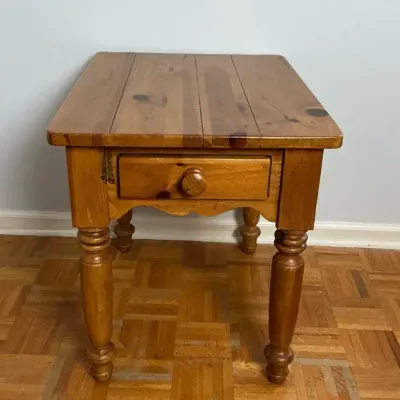 Accent Table