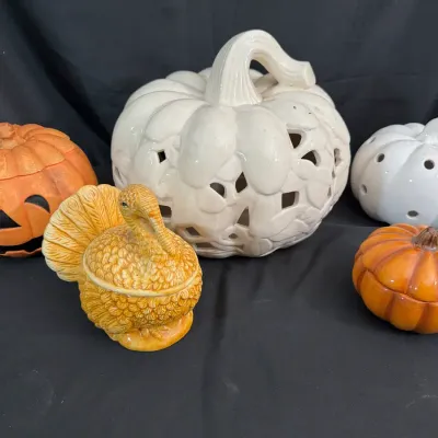 Ceramic Pumpkin & Turkey Décor | Jack-O’-Lanterns, Luminaries & Covered Dishes