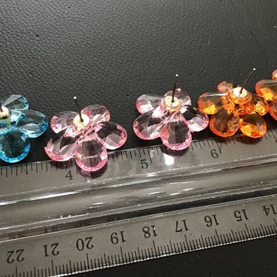 Super Cute Faux Glass Daisy Earrings