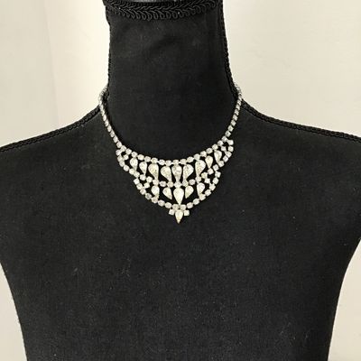 Gorgeous, vintage, Silver tone, crystal rhinestone statement, necklace art deco very nice quality