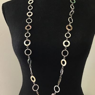 Beautiful very nice silver toned, abalone, shell statement, necklace