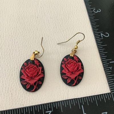 Gorgeous Gothic black and red Rose cameo, sculptured, crimson floral design