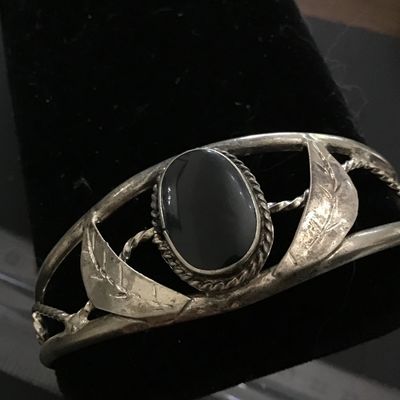 Onyx 925 Sterling Signed Mexico Alpaca Cuff