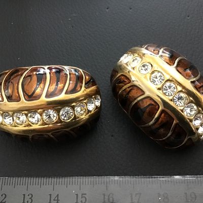 Gorgeous Statement Large Rhinestone Enamel Vintage clip on Excellent 2 inch.