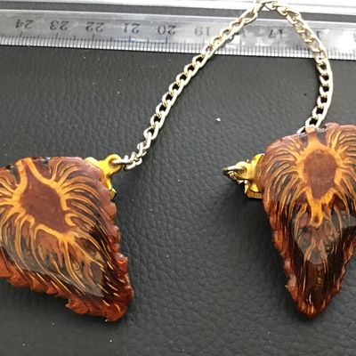 Vintage Sweater Clip
