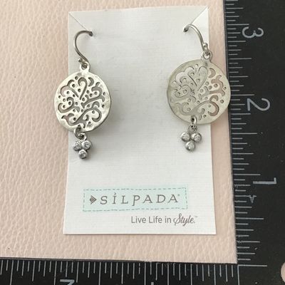 Beautiful new on card Silpada sterling silver cut above filagree drop earrings