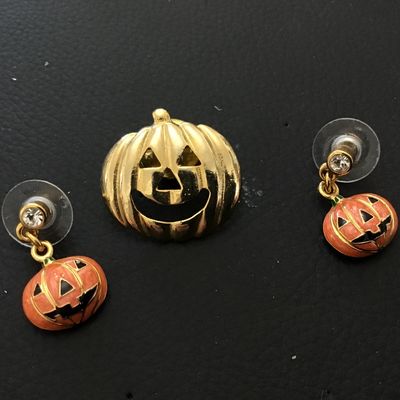 Pumpkin Earrings And Lapel pin Fall