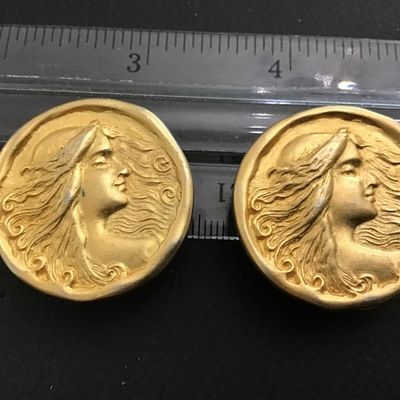 Art Nouveau vintage Clip on Earrings