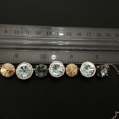 Beautiful Vintage Crystal Collar Necklace Chunky