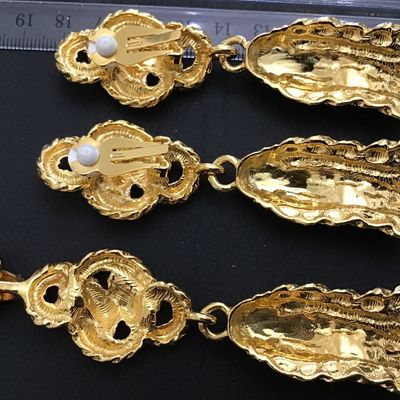 Ivana Trump Rope Knot Statement Set. excellent