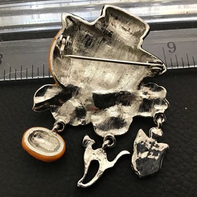 Vintage Pumpkin Brooch