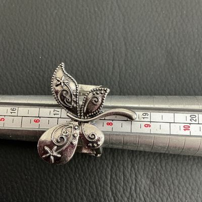 Silver Tone butterfly Fashion stretchy ring