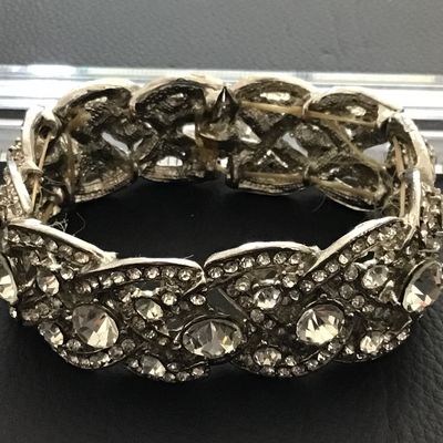 Beautiful Rhinestone Stretch Bracelet