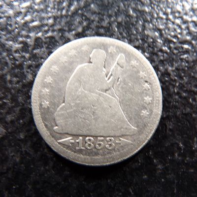 1853 W / ARROWS SEATED LIBERTY SILVER QUARTER