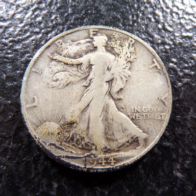 1944-S WALKING LIBERTY SILVER HALF DOLLAR