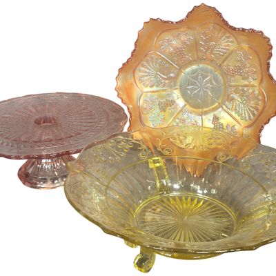 A Trio of American Collectible Pressed Glass Including Hocking, Jeannette, and Fenton