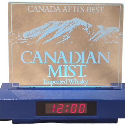 Vintage Canadian Mist Imported Whisky Edge-Lit Digital Clock Sign