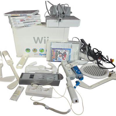 Nintendo Wii Console Model RVL-001 in Original Wii Sports Retail Box with Games and Accessories