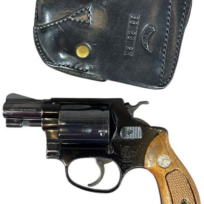 * Smith & Wesson Model 37 Double Action Revolver .38 Special with 2 Inch Barrel