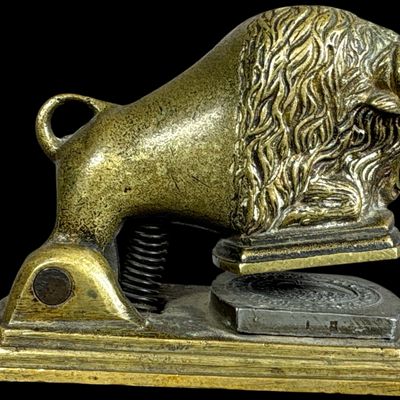 Bradley and Hubbard Antique Figural Bison Desktop Notary Seal Press