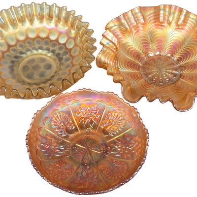 A Trio of Fenton Marigold Carnival Glass Bowls