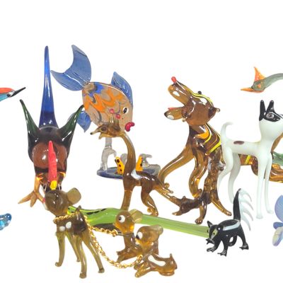A Collection of Miniature Lampworked Art Glass Animal Figurines