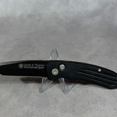 Smith & Wesson Extreme Ops Performance Automatic Tanto Folding Knife