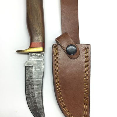 Damascus skinning knife