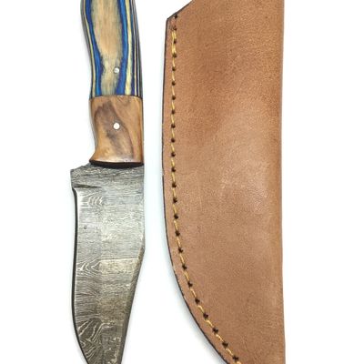 Damascus skinning knife