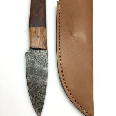 Damascus skinning knife