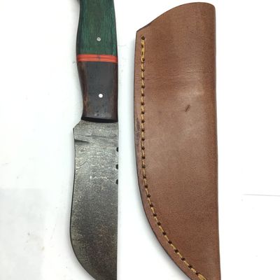 Damascus skinning knife