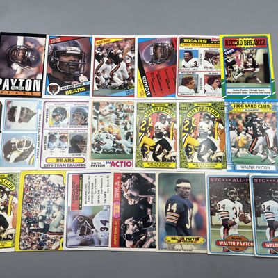 (19) 1980s Walter Payton Football Cards - Varying Conditions