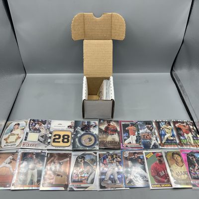 Box of Assorted San Francisco Giants Baseball Cards W/ Many Stars, Rookies, Autos, Relics, Refractors, Parallels, & More
