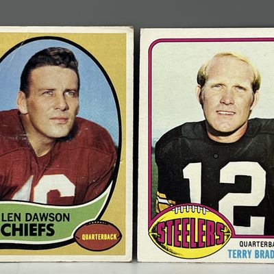 1970 Topps Len Dawson #1 & 1976 Topps Terry Bradshaw #75