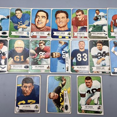 (17) 1954 Bowman Football Cards - Varying Conditions