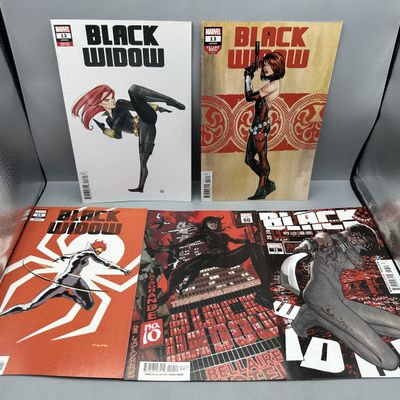 Marvel Comics Black Widow #10 & #13 (2021-2022) - Lot of 5 including Peach Momoko, Adam Hughes and Lucas Pimentel Variant Covers
