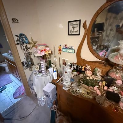 Sale Photo Thumbnail #31