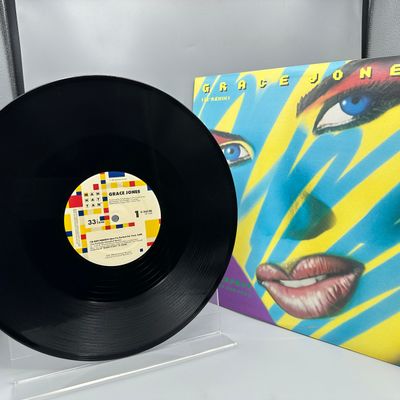 1986 Manhattan Records Grace Jones "I'm Not Perfect (But I'm Perfect For You)" Single Vinyl Record - V-56038