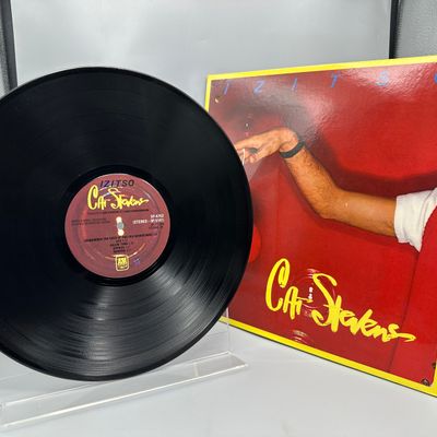 1977 A&M Records Cat Stevens Izitso Vinyl Album - SP-4702