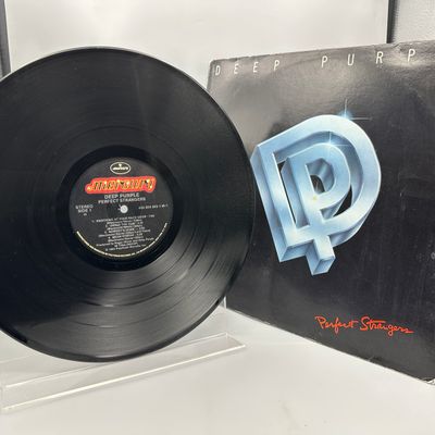 1984 Mercury Records Deep Purple Perfect Strangers Vinyl Album - 422-824 003-1 M-1