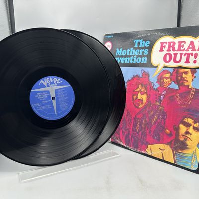 Verve Records The Mothers of Invention Freak Out! 2-LP Vinyl Album (1970) V6-5005-2 - Gatefold Jacket - MGM Hollywood Pressing