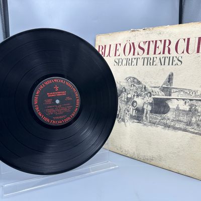 1974 Columbia Records Blue Öyster Cult Secret Treaties Vinyl Album - KC 32858