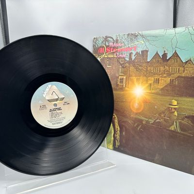 1975 Arista Records Al Stewart Modern Times Vinyl Album - AL 9525