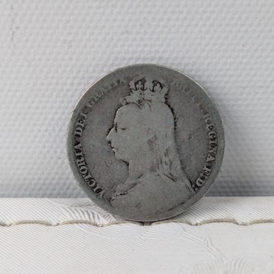 Sale Photo Thumbnail #198: 1890 United Kingdom One Shilling, .925 Silver
