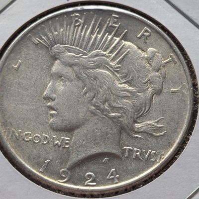 Sale Photo Thumbnail #354: 1924 US Peace Silver Dollar, .900 Fine Silver - 26.73g