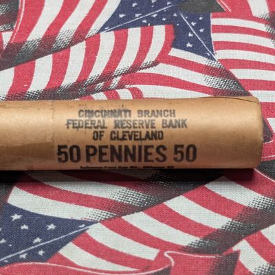 Sale Photo Thumbnail #225: (50) 1963-D US Lincoln Memorial Cents in Original Bank Wrapped (OBW) Roll - Cincinnati Branch FRB of Cleveland