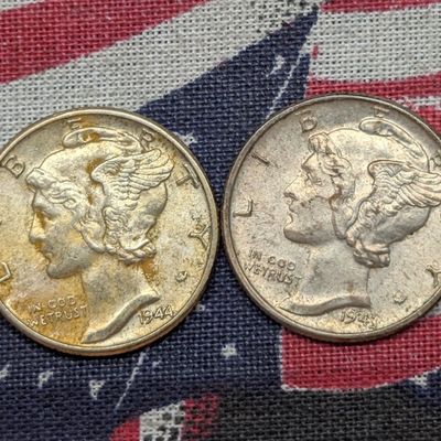 Sale Photo Thumbnail #268: 1943-P and 1944-P Mercury Dimes, 90% Silver