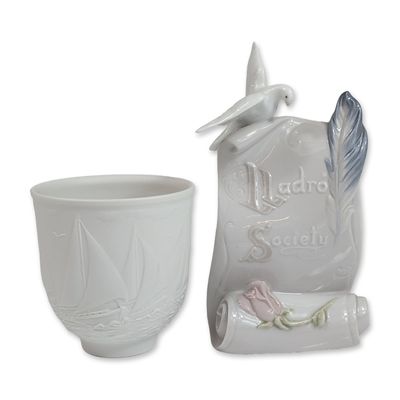 2pc Lladro Porcelain Collectors Society Plaque and Votive