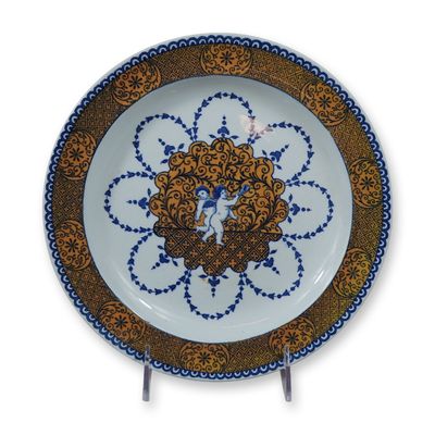 Wedgwood Metman Pattern Earthenware Plate in the Rouen Style